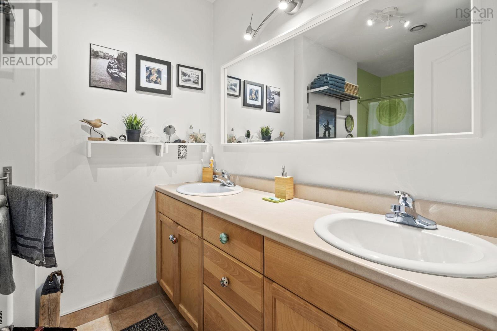 #201 5839 Cunard Street - 29