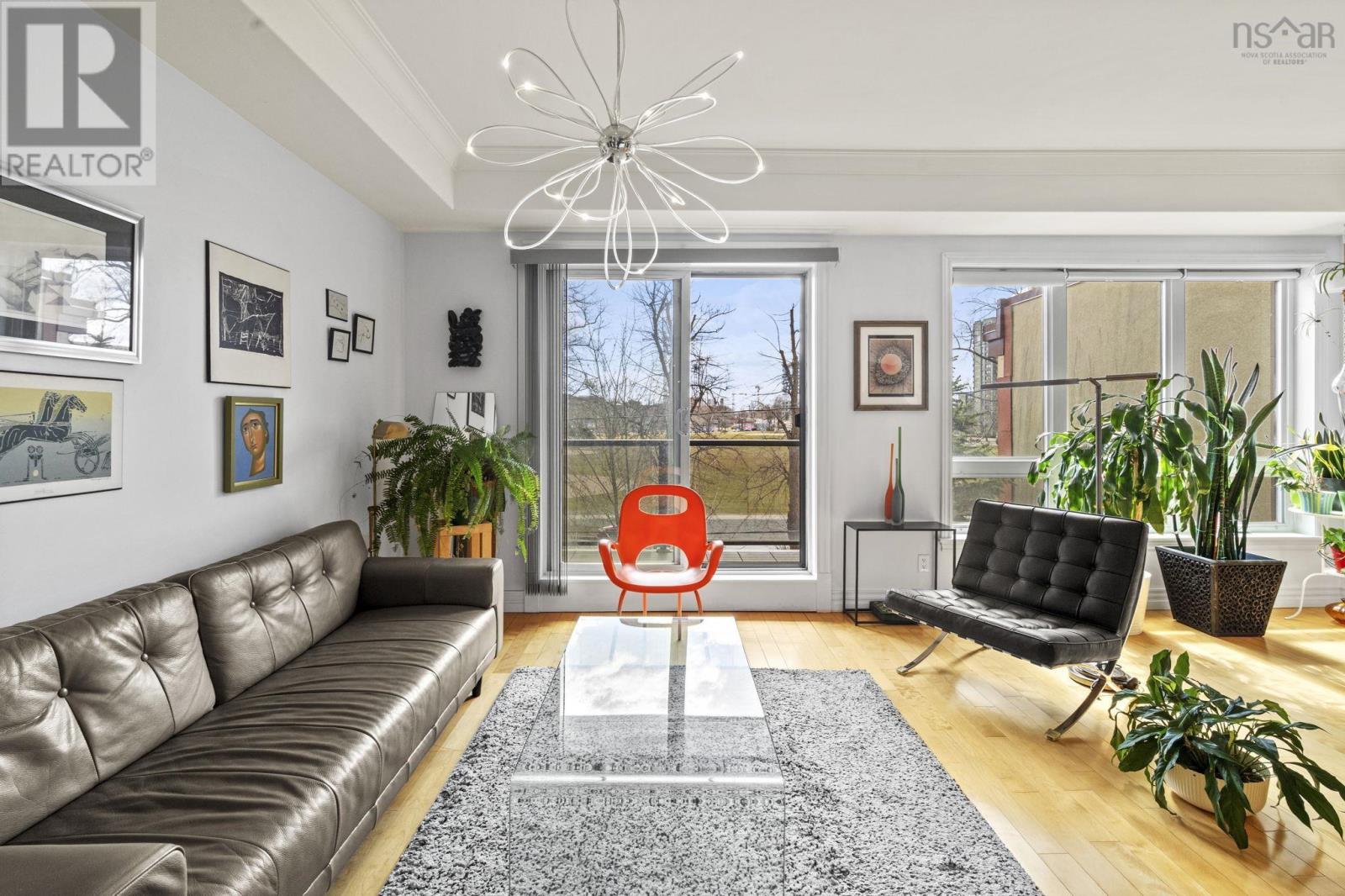 #201 5839 Cunard Street - 15