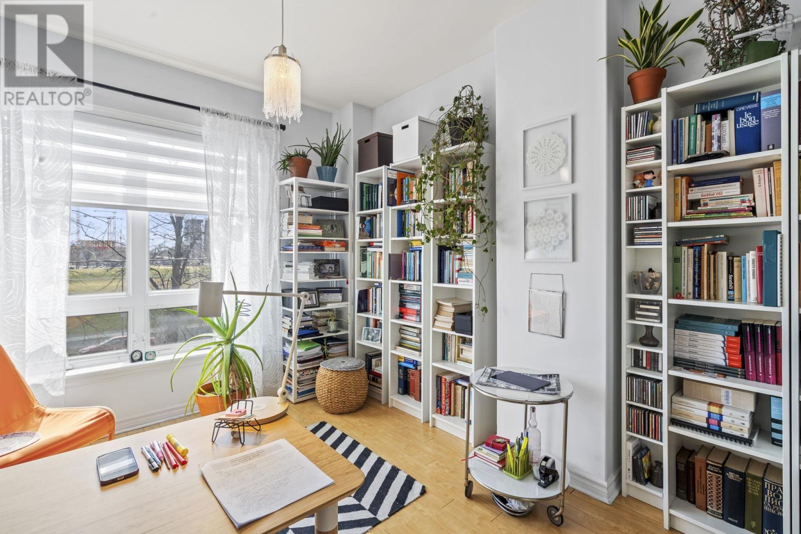 #201 5839 Cunard Street - 32