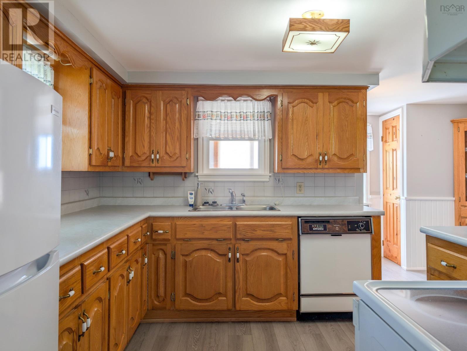 1878 Granville Road - 21