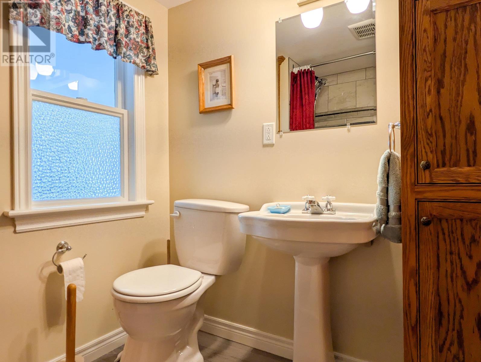 1878 Granville Road - 27