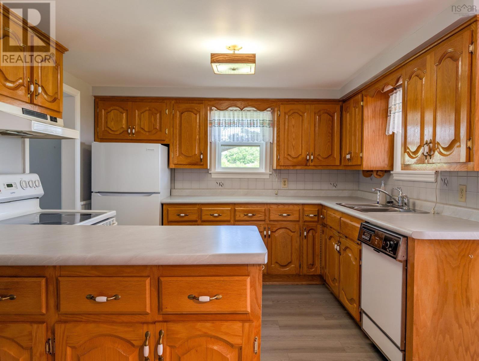 1878 Granville Road - 20