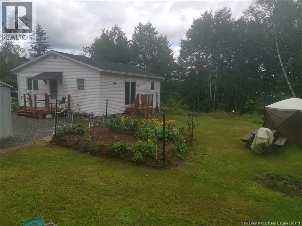 23 Oak Street - Image 32