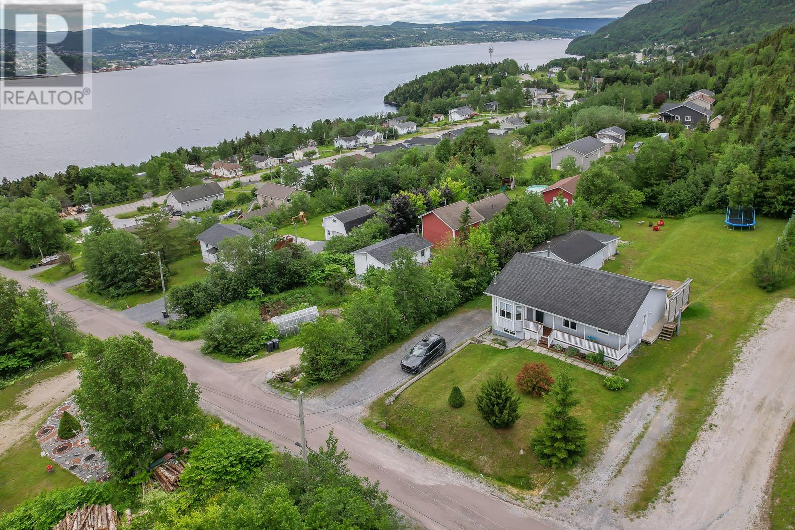 11 Colsons Road - Image 2
