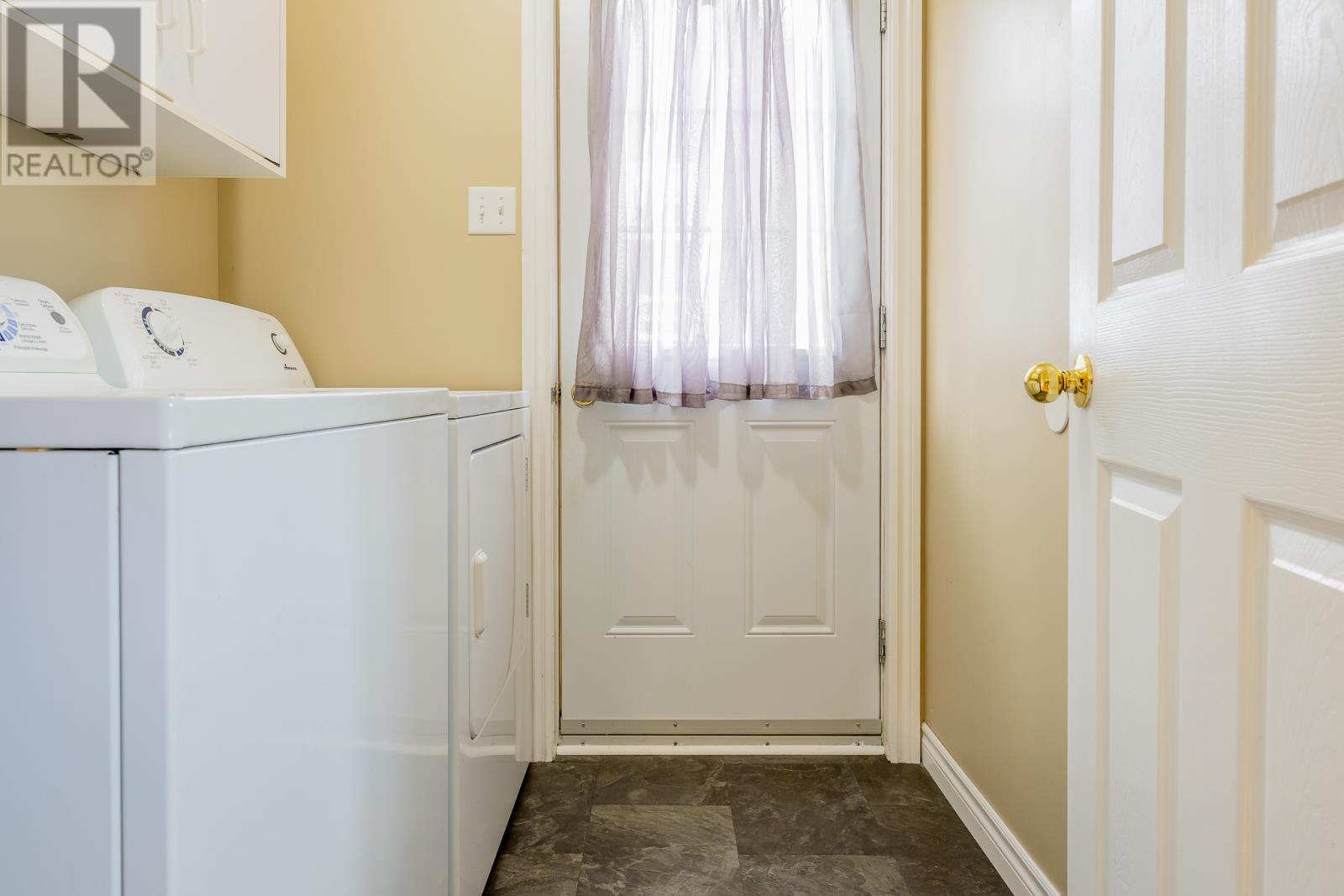 11 Colsons Road - Image 9
