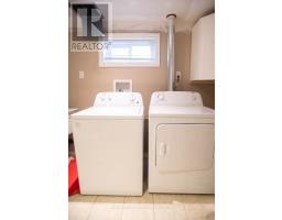 126 Longford Drive, Newmarket, ON L3Y2Y5 Photo 27