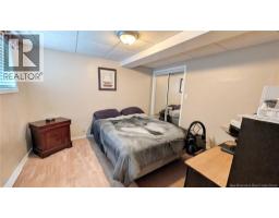 Living room - 15 Rue Du Portage, Caraquet, NB E1W1B2 Photo 12