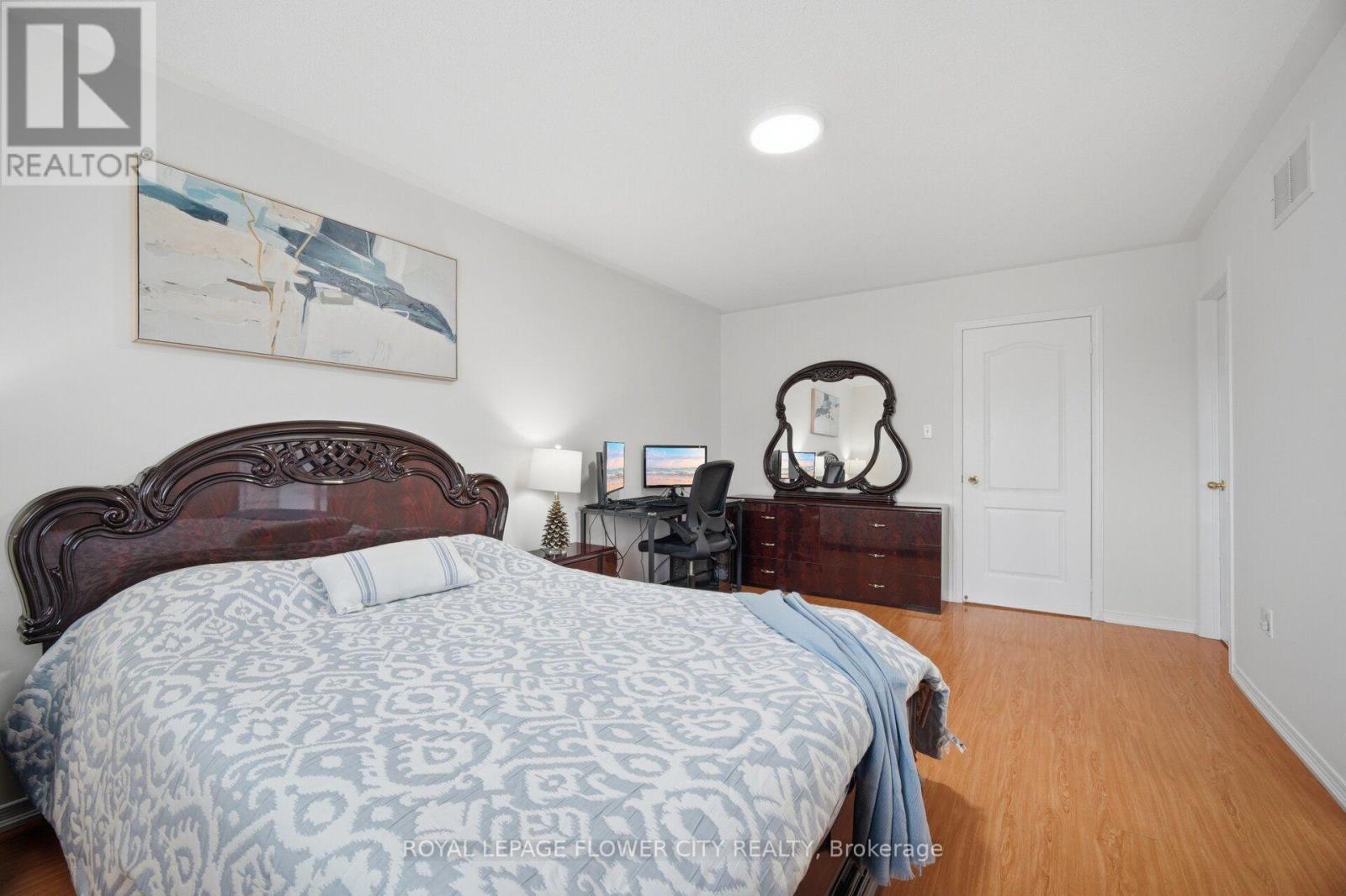 25 SKYLAR CIRCLE - 22