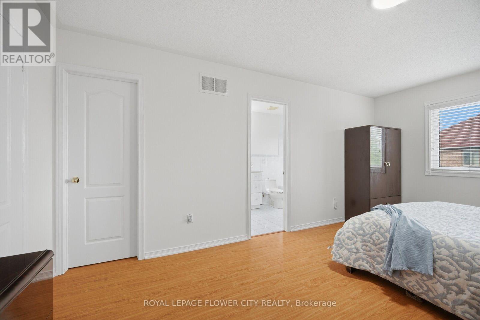 25 SKYLAR CIRCLE - Image 23
