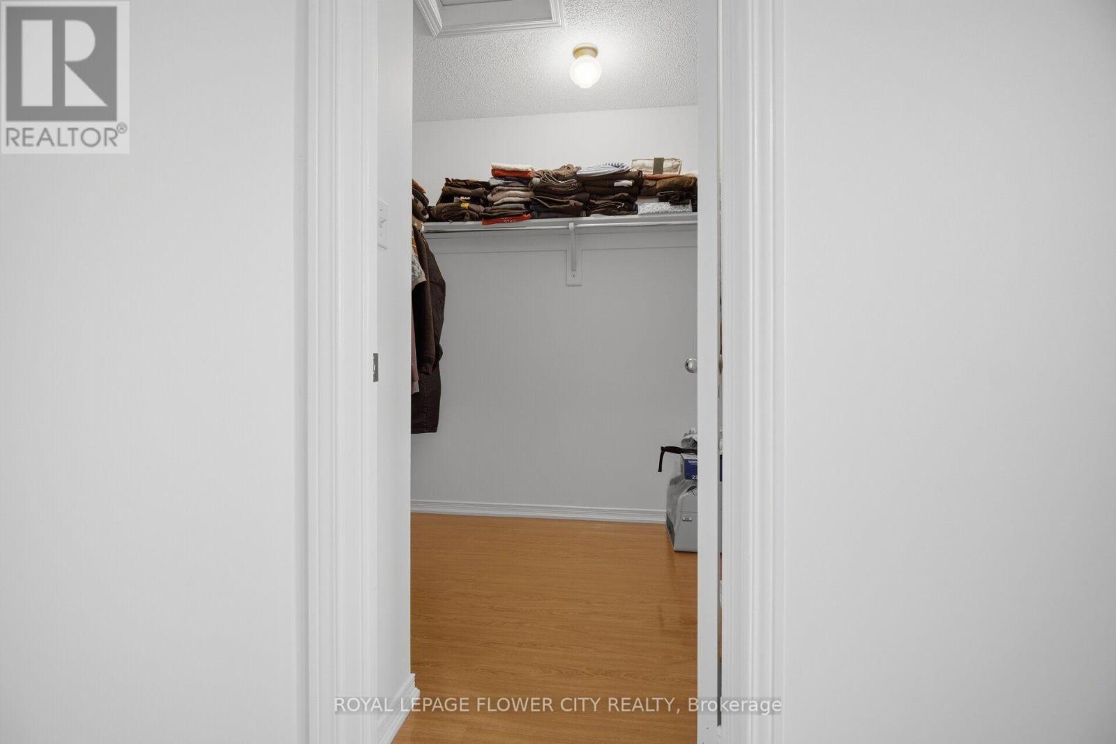 25 SKYLAR CIRCLE - Image 27