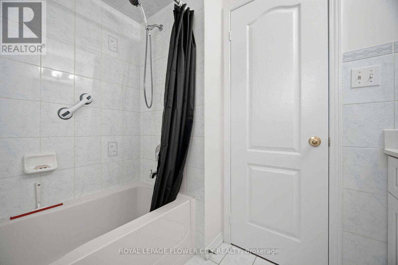 25 SKYLAR CIRCLE - Image 34