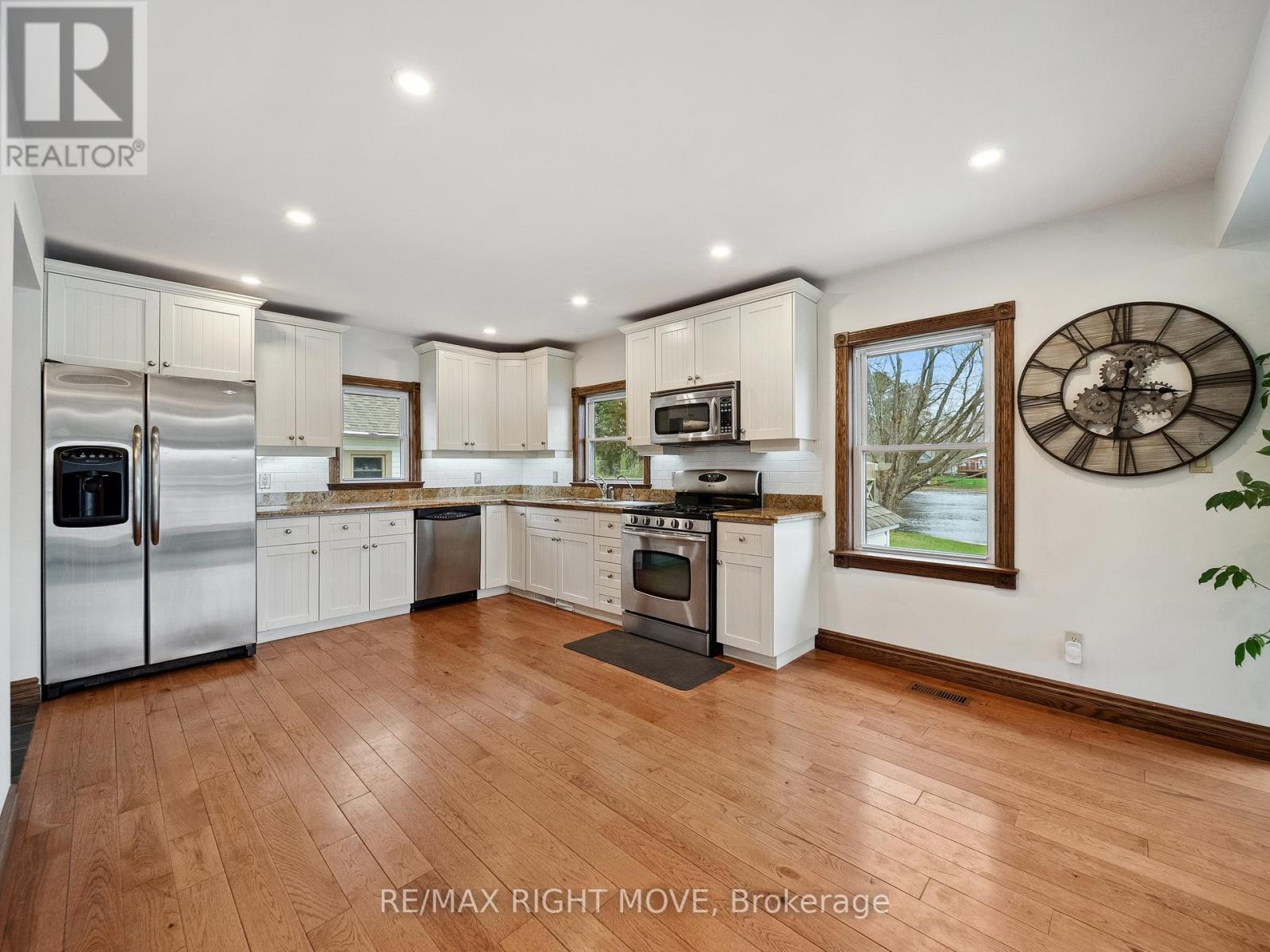 1012 COWBELL LANE - Image 11