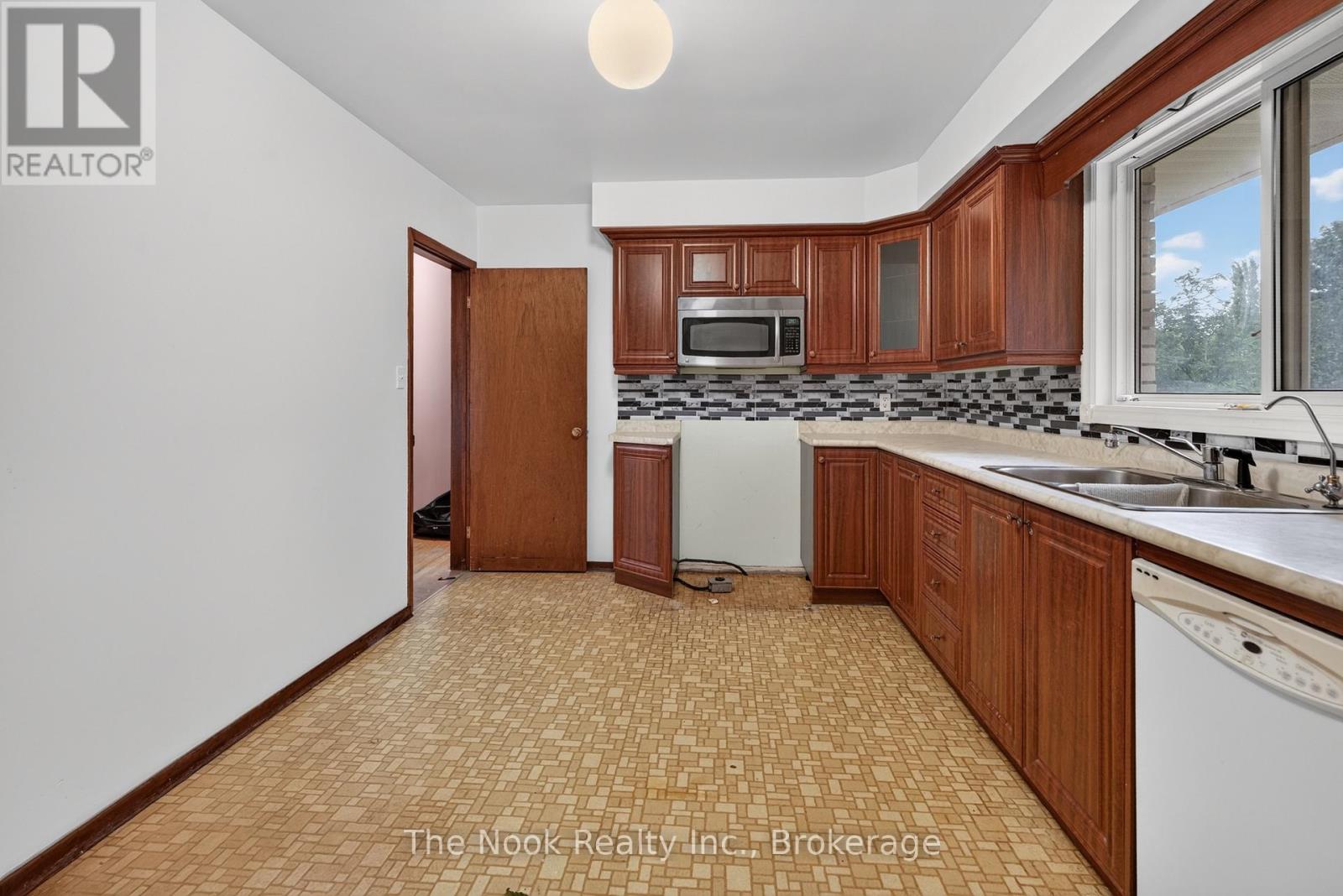 94 WAY STREET - Image 14