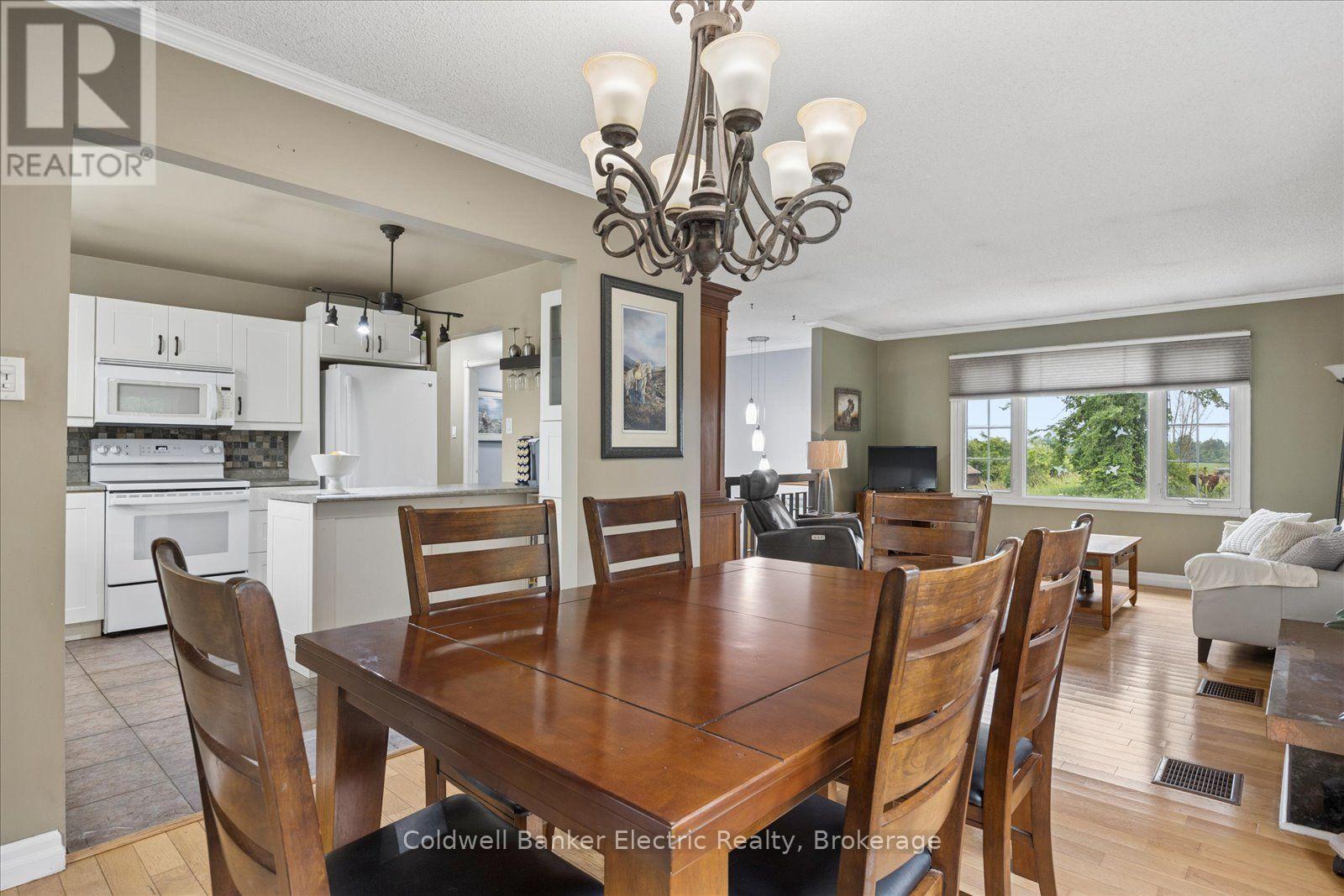 1657 4TH LINE - Image 17