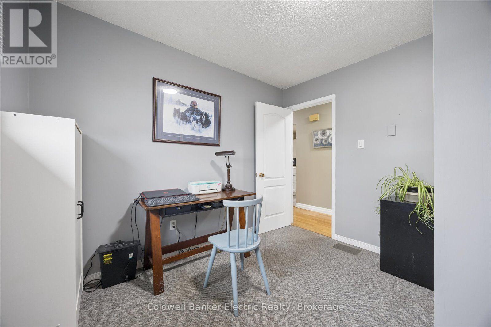 1657 4TH LINE - Image 30