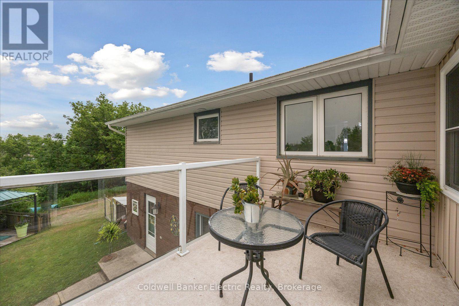 1657 4TH LINE - Image 44