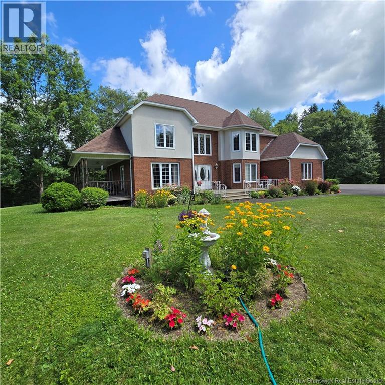 81 Woodland Hill - Image 3