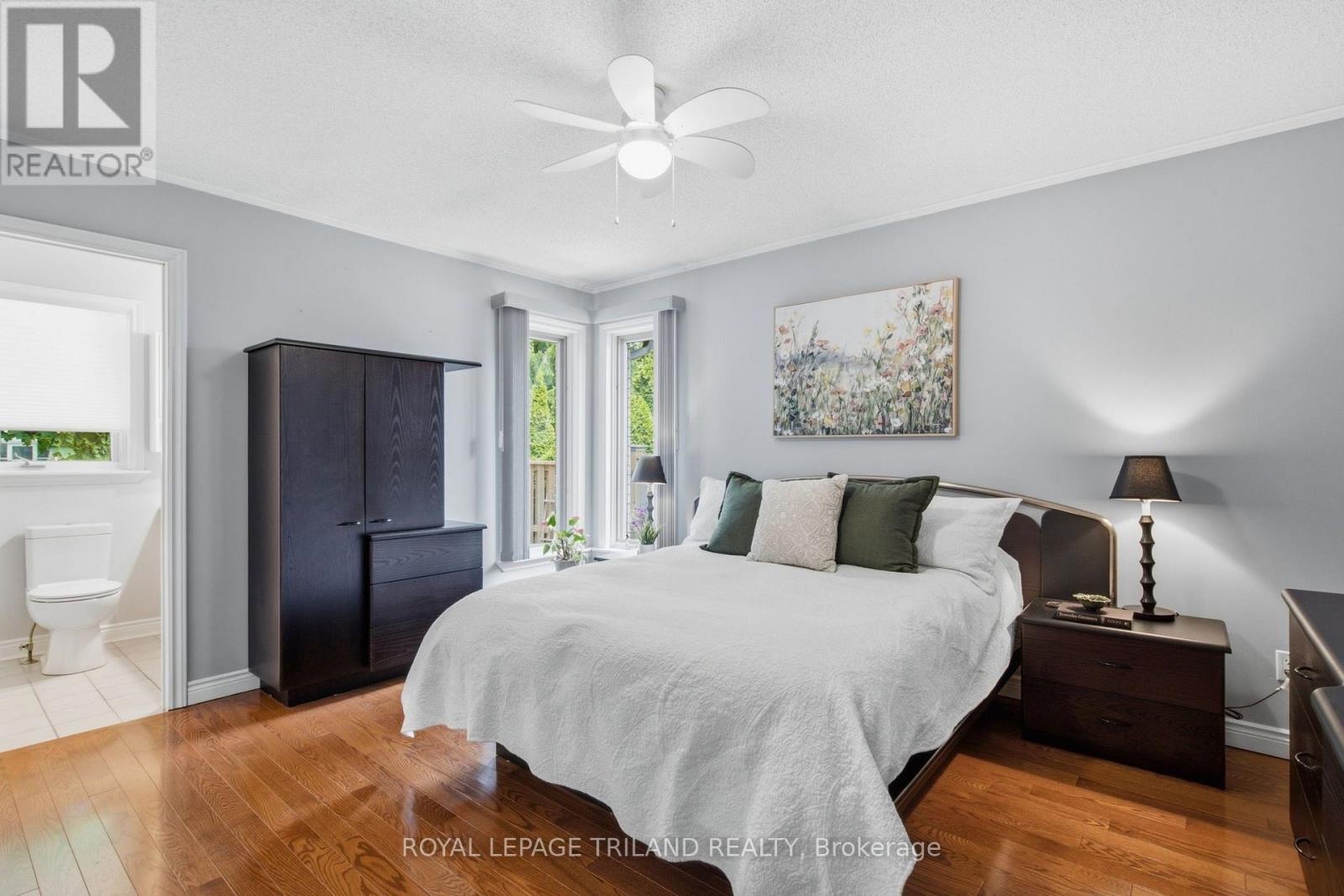 12 SHEPHERD AVENUE - 20