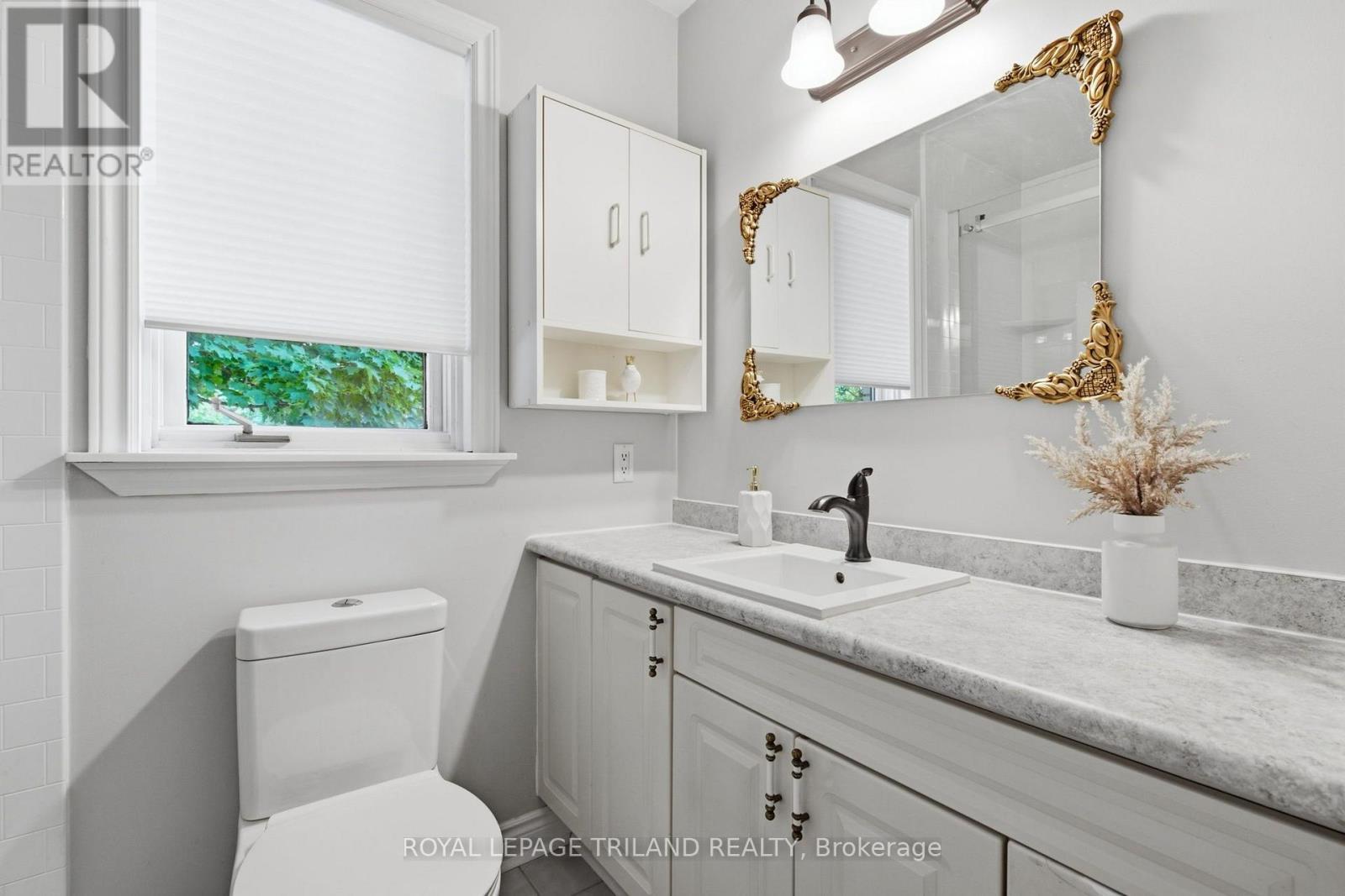 12 SHEPHERD AVENUE - 22