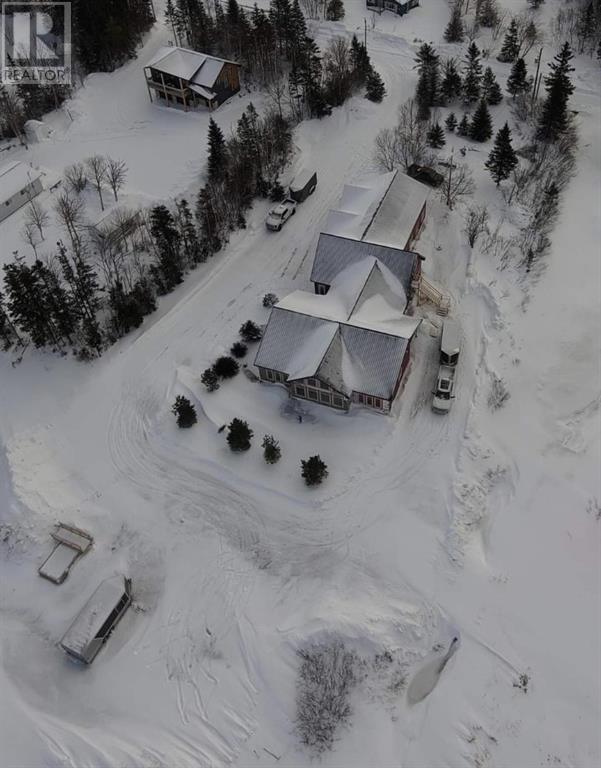 7 Sunset Drive - Image 3