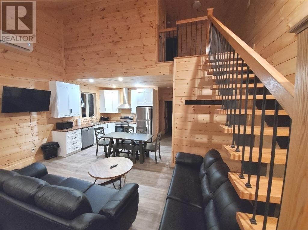 7 Sunset Drive - Image 8