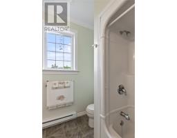 114 Beach Road thumbnail 12