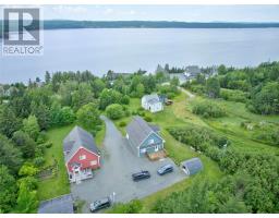 114 Beach Road thumbnail 27