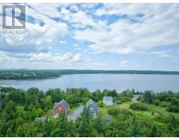 114 Beach Road thumbnail 29