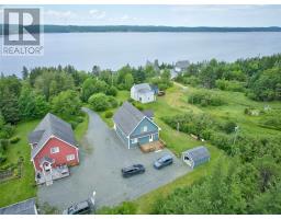 114 Beach Road thumbnail 33