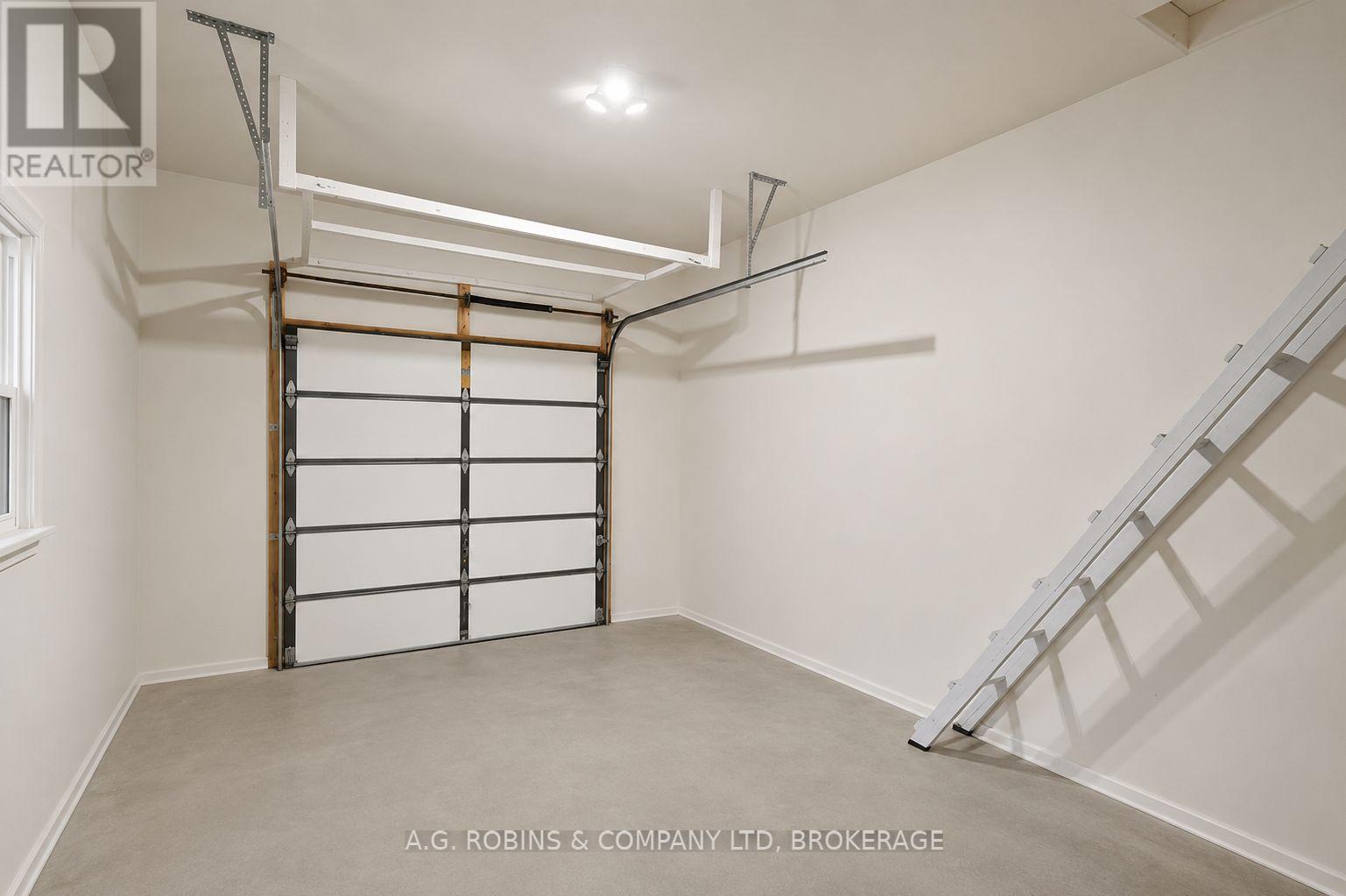 140 CLASSIC AVENUE - Image 40