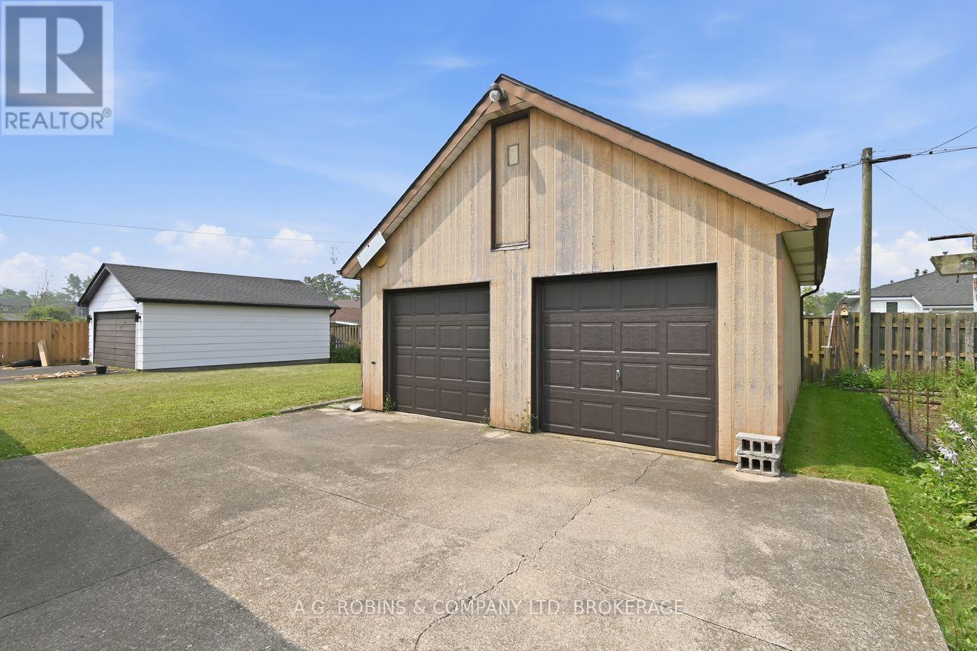 140 CLASSIC AVENUE - Image 5