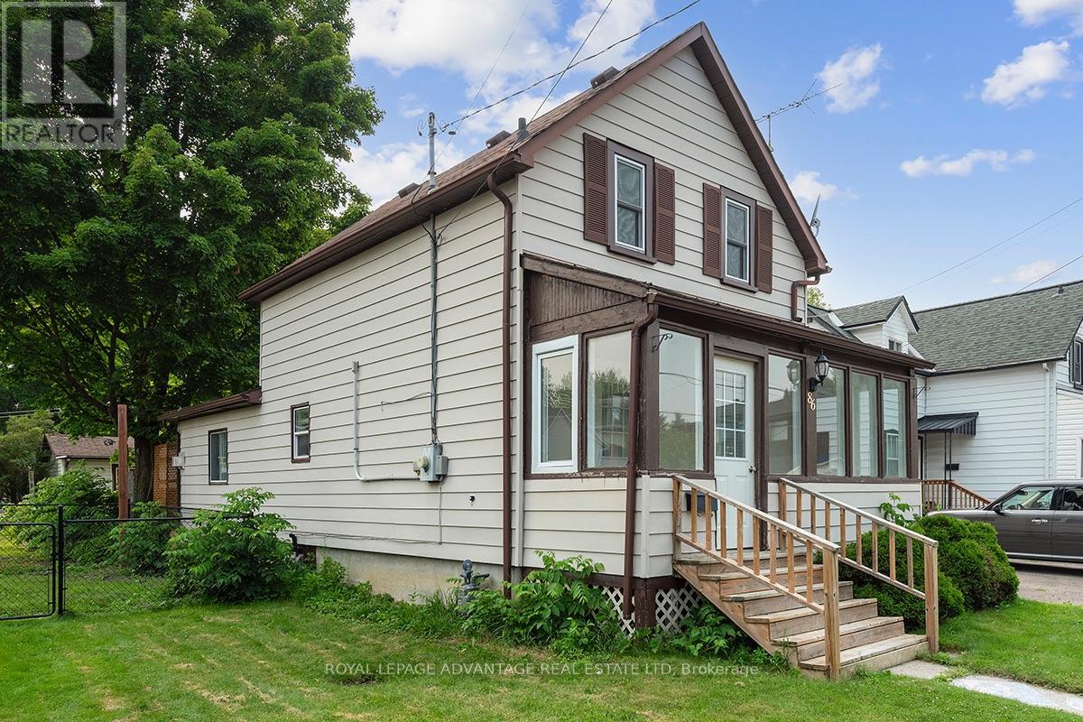 3 Bed, 2 Bath House for Sale in Perth – 86 BECKWITH STREET E, Perth – MLS# X13582478 - Image 3