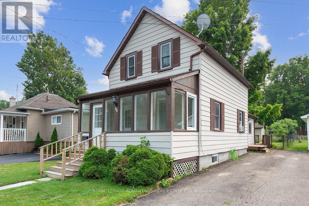 3 Bed, 2 Bath House for Sale in Perth – 86 BECKWITH STREET E, Perth – MLS# X13582478 - Image 4