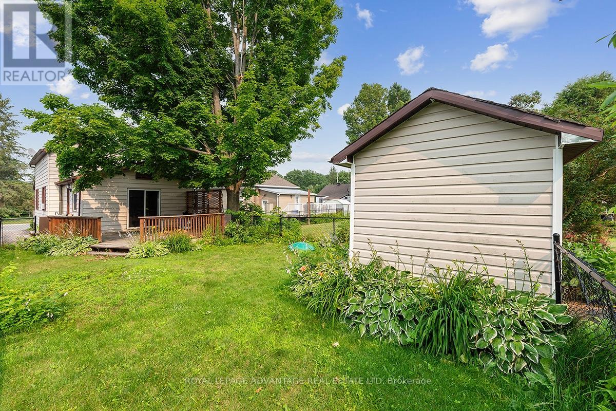 3 Bed, 2 Bath House for Sale in Perth – 86 BECKWITH STREET E, Perth – MLS# X13582478 - Image 8