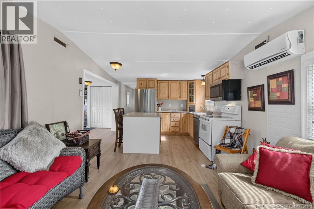 8 Kenneth Street - 36