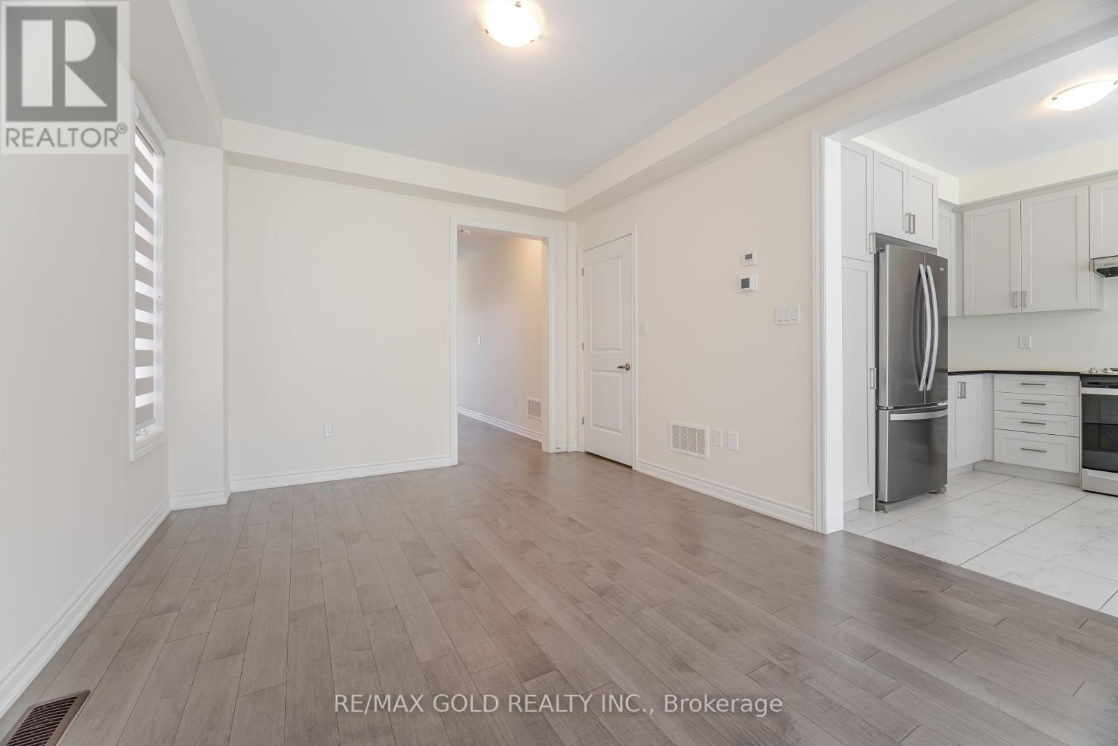 9 KENTLEDGE AVENUE - 8