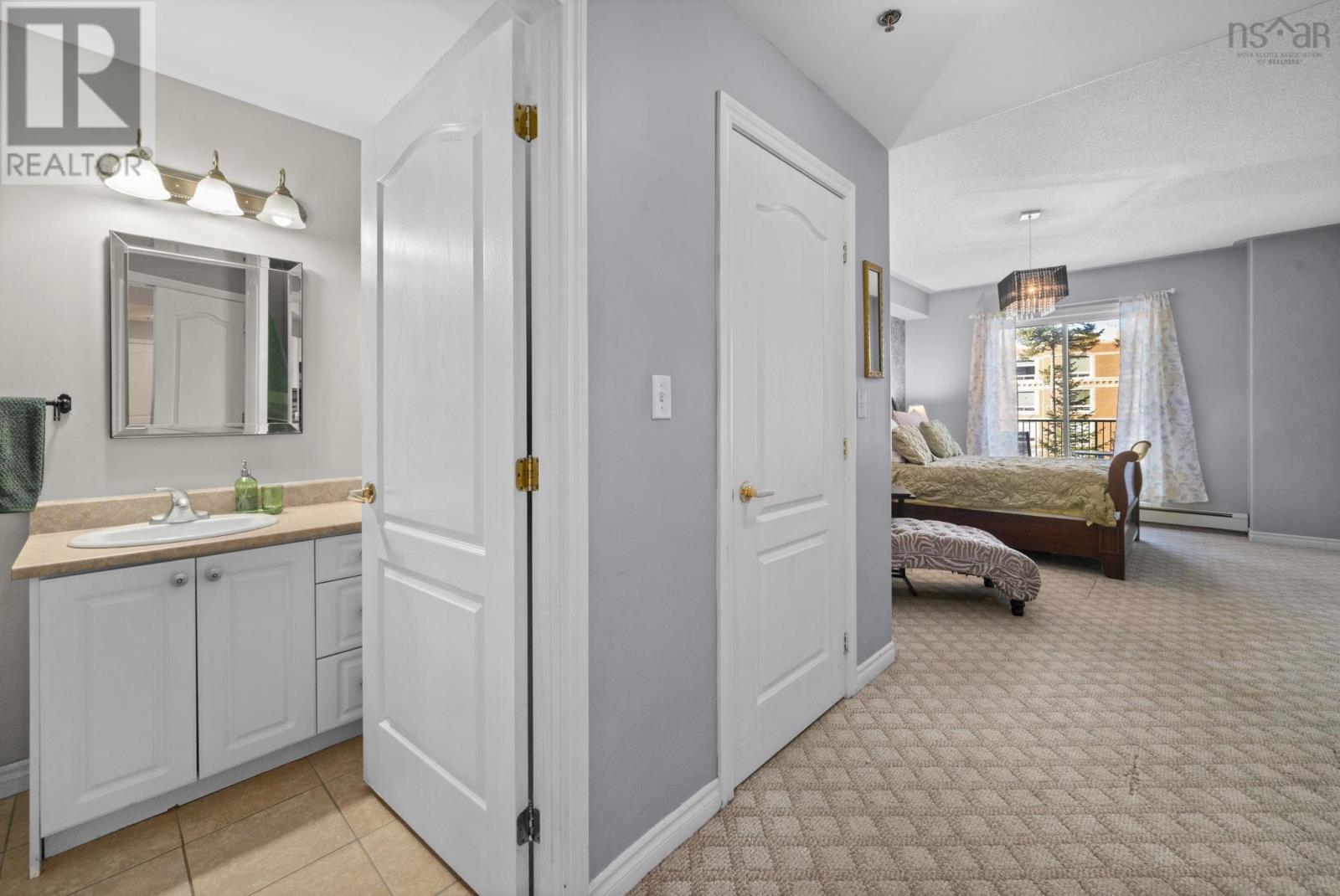 #106 78 Regency Park Drive - 17