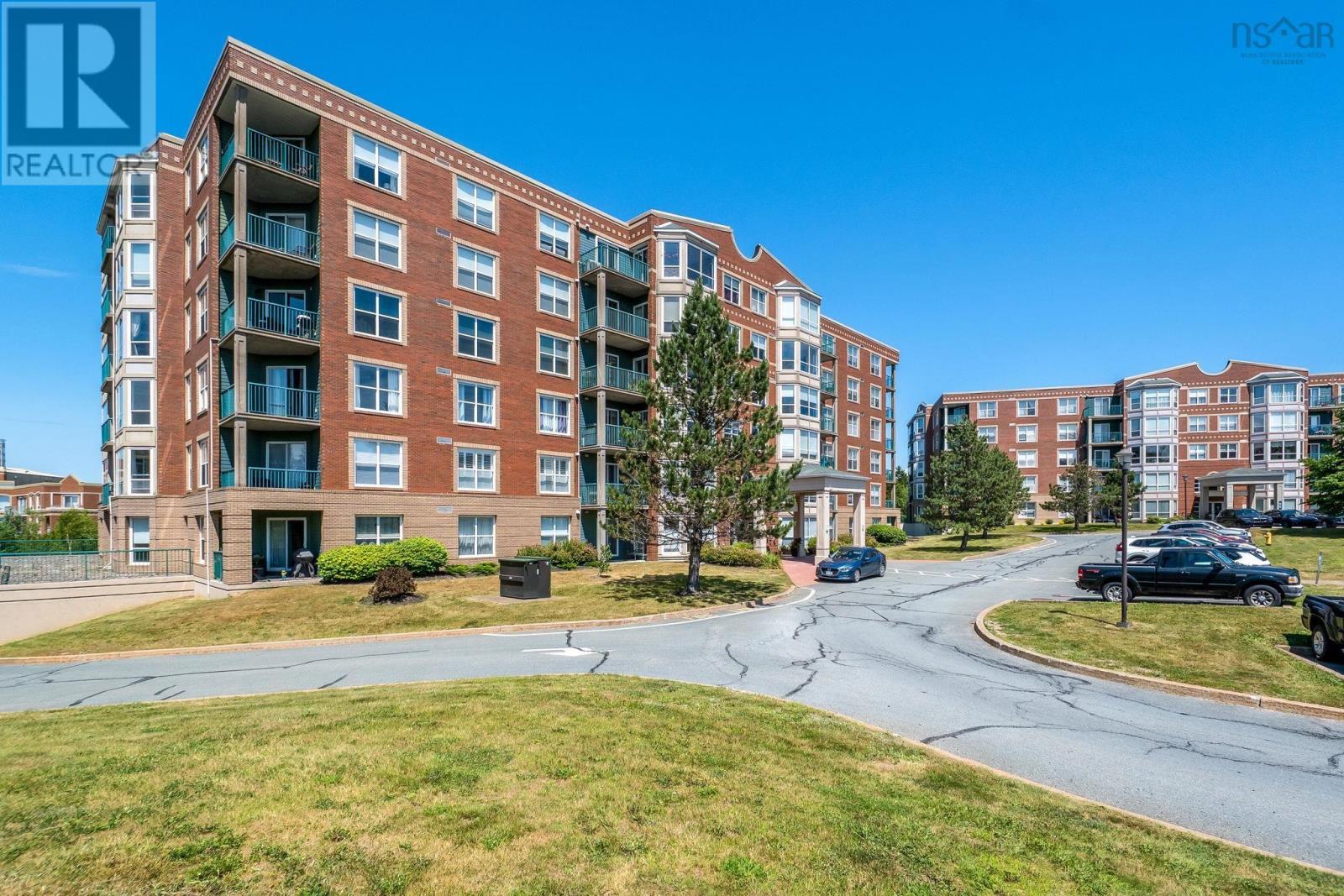 #106 78 Regency Park Drive - 36