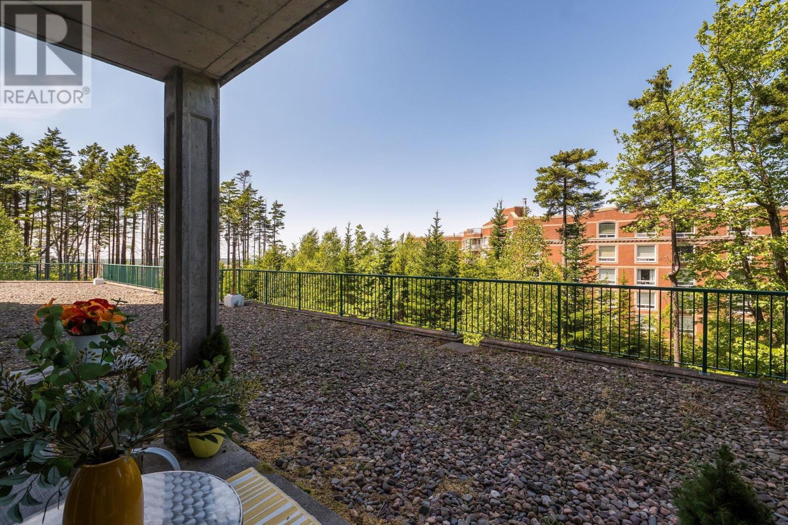 #106 78 Regency Park Drive - 44