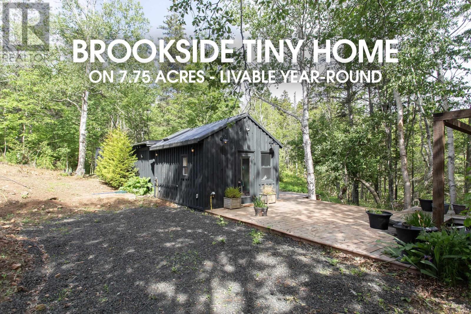 11085 Shore Road - 1