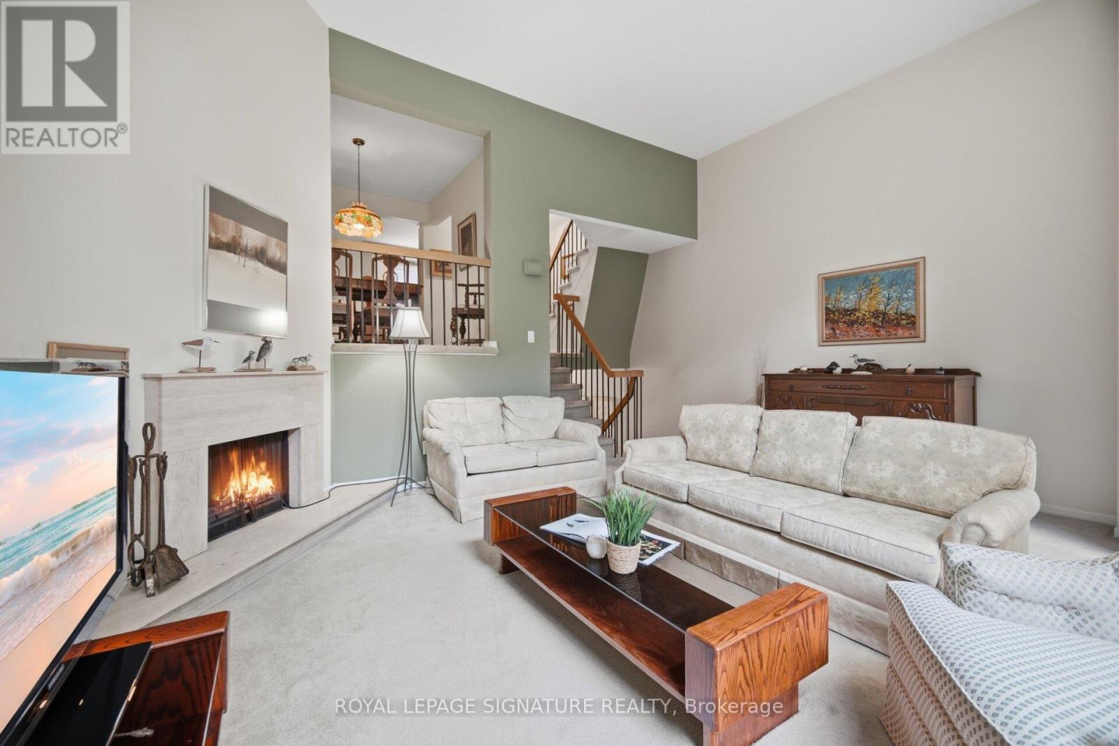 #42 4230 FIELDGATE DRIVE - 3