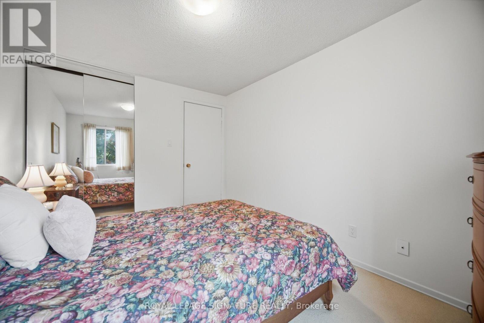 #42 4230 FIELDGATE DRIVE - 29