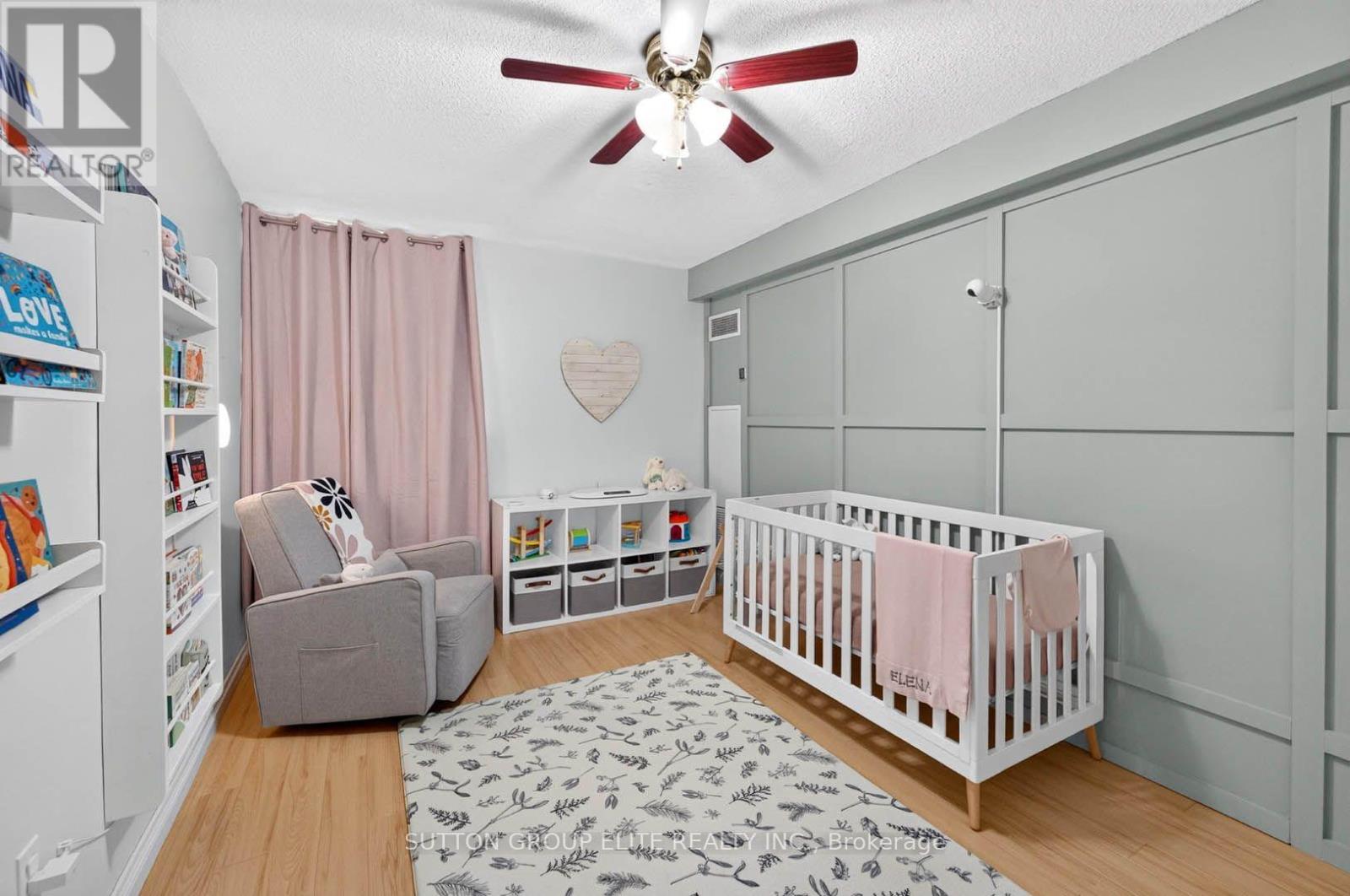 #2010 820 BURNHAMTHORPE ROAD - Image 22