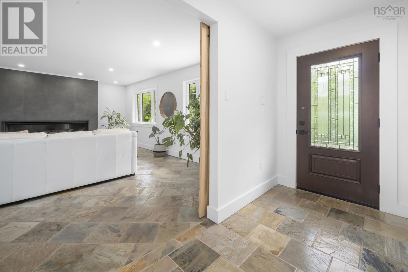 5 Confederation Avenue - 31