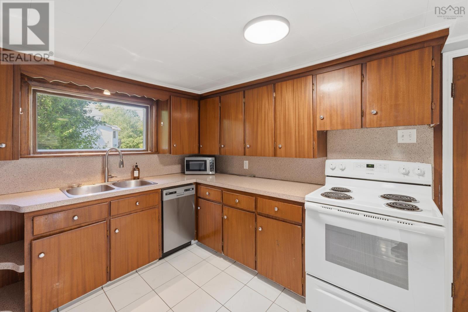 128 Lighthouse Road - 6
