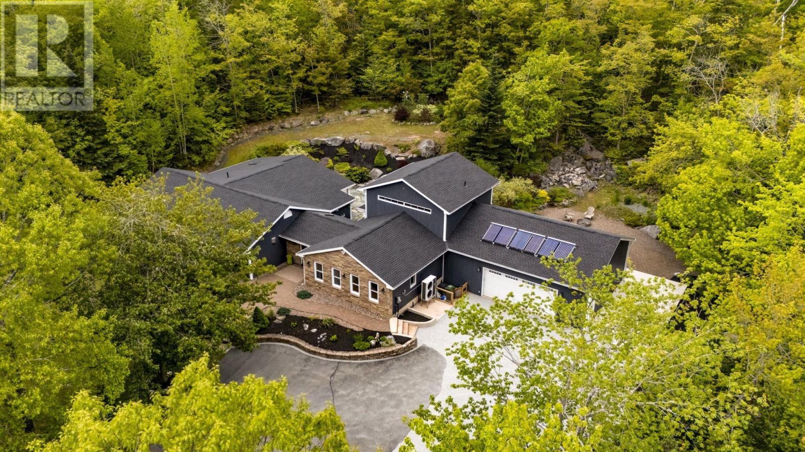 5 Confederation Avenue - 50