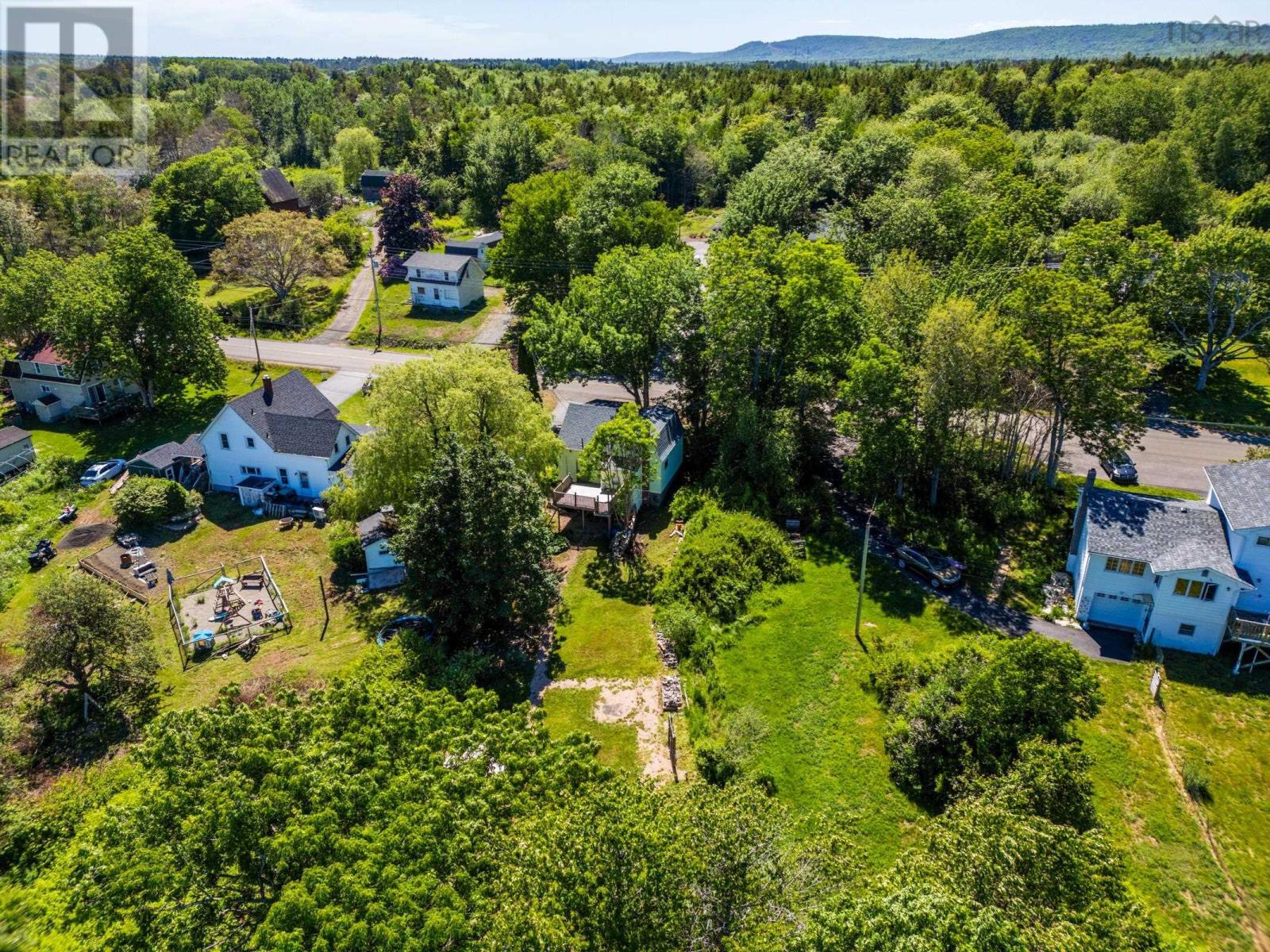 128 Lighthouse Road - 46