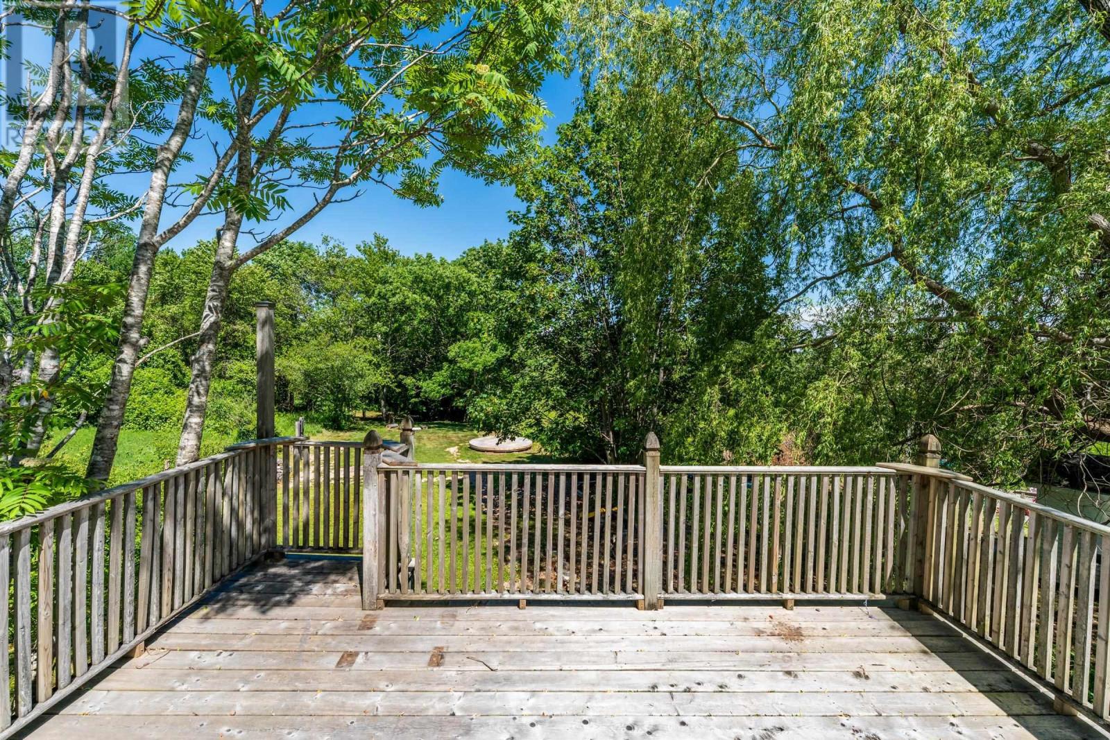 128 Lighthouse Road - 37