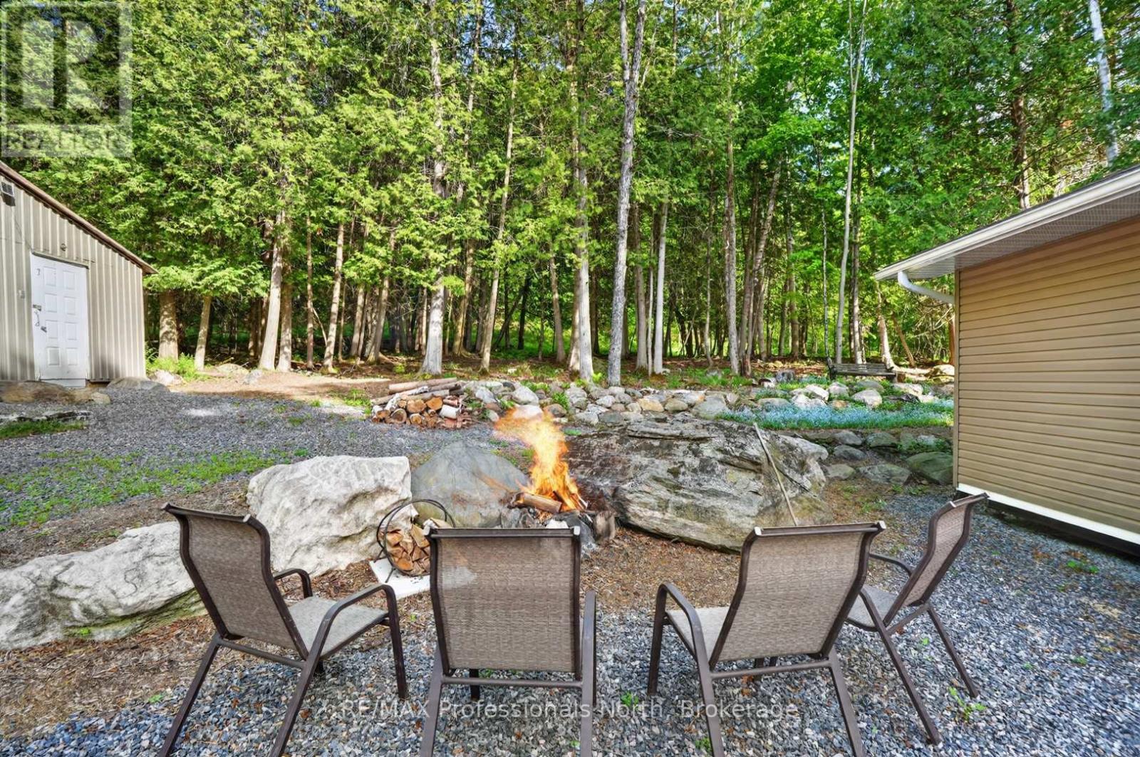 1086 PROVIDENCE DRIVE - 27