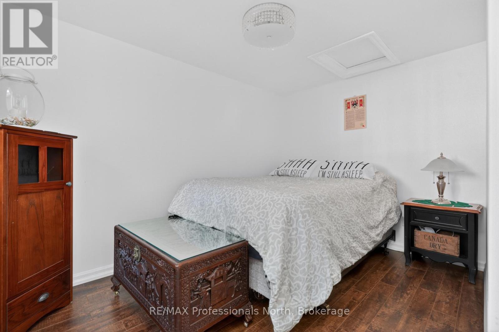 1086 PROVIDENCE DRIVE - 21